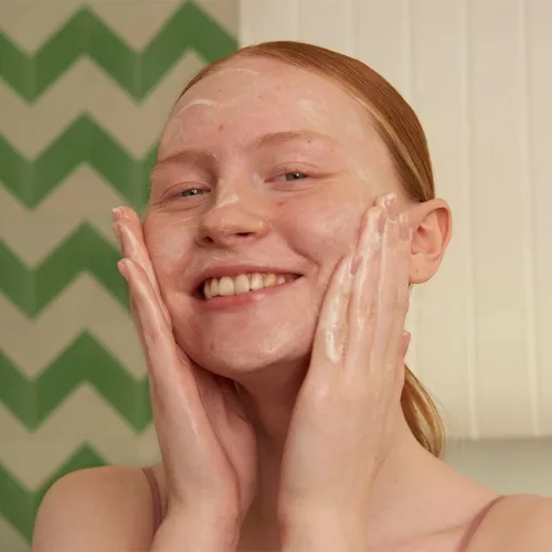 The Body Shop Teafa Olajos Arctisztító 250 ml