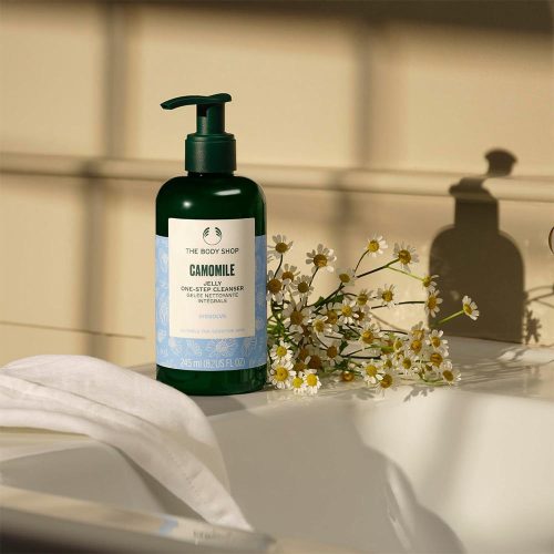 The Body Shop Kamillás Sminklemosó Gél 245 ml